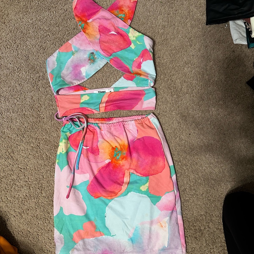 Tiger Mist Floral Backless Skirt SET - Pink and Aqua